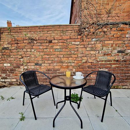 Incredible Private Rooms All With Private Bathrooms In A Fully Serviced House Next To City Centre With Free Parking Coventry Zewnętrze zdjęcie