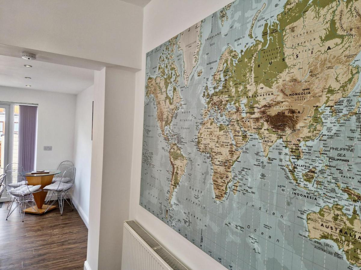 Incredible Private Rooms All With Private Bathrooms In A Fully Serviced House Next To City Centre With Free Parking Coventry Zewnętrze zdjęcie
